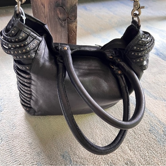 AMSTERDAM HERITAGE EDGY BLACK LEATHER STUDDED CONVERTIBLE BAG EUC - Picture 4 of 11